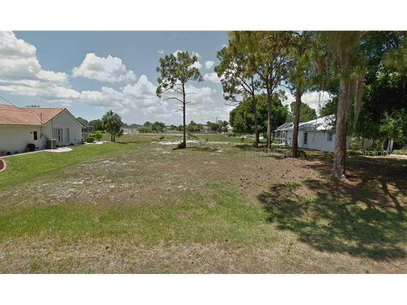 270 Broadmoor Ln., Rotonda West, FL 33947