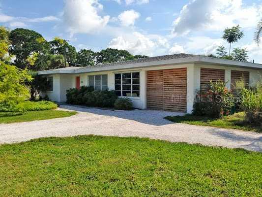 1365 Oxford Dr., Englewood, FL 34223