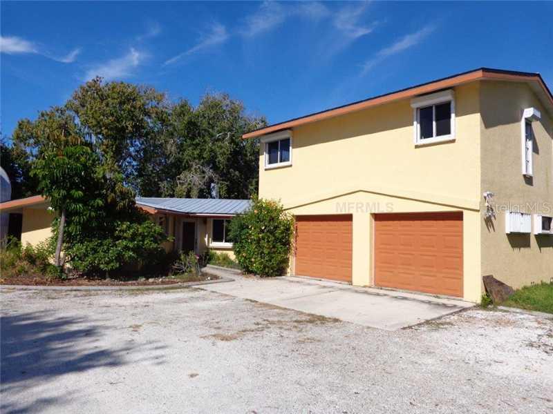 2040 Oyster Creek Dr., Englewood, FL 34224