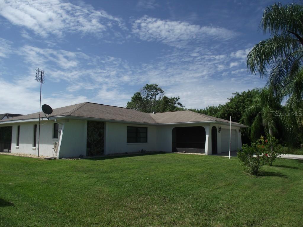 12407 Quinlan Ave., Port Charlotte, FL 33981