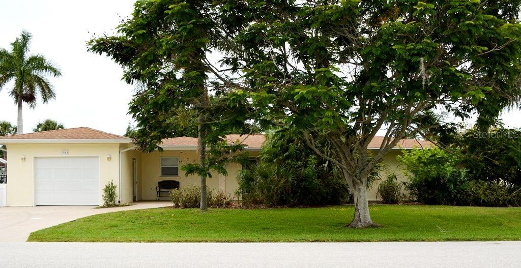 1944 Mississippi Ave., Englewood, FL 34224