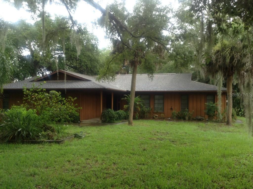 2050 E Dolphin Dr., Englewood, FL 34223
