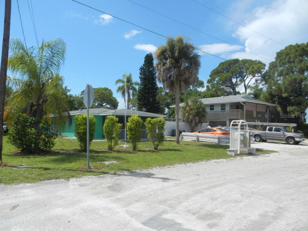 512 S Mccall Rd., Englewood, FL 34223