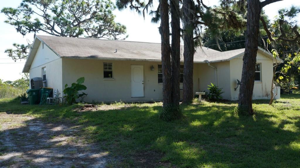 1885 Shadow Ln., Englewood, FL 34224