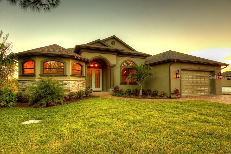 10662 Hillwood Dr., Port Charlotte, FL 33981