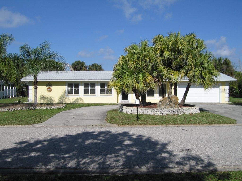 52 Oakland Hills Ct., Rotonda West, FL 33947