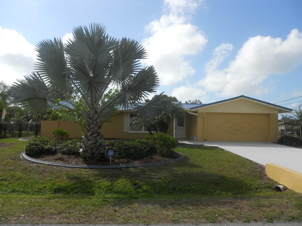 585 Denburn Ct., Englewood, FL 34223