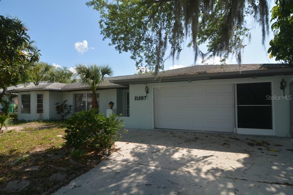 21207 Cottonwood Ave., Port Charlotte, FL 33952