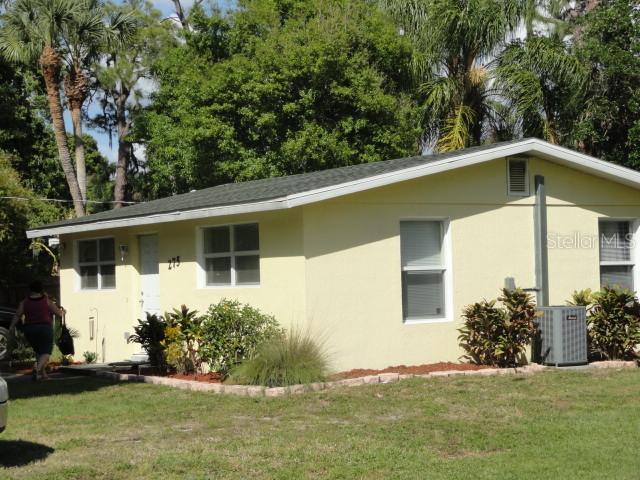 275 Pineapple St., Englewood, FL 34223