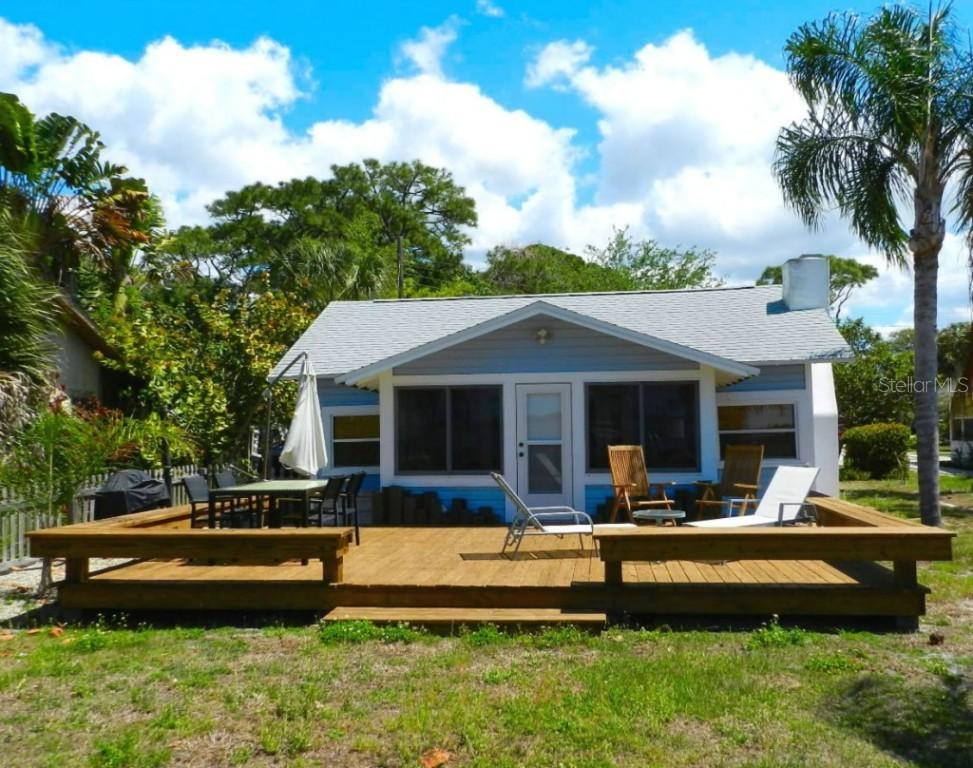682 S Mccall Rd., Englewood, FL 34223