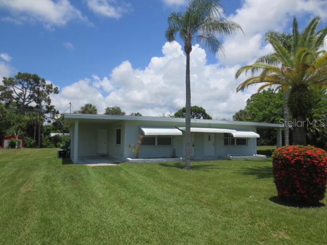 832 E 2nd St., Englewood, FL 34223