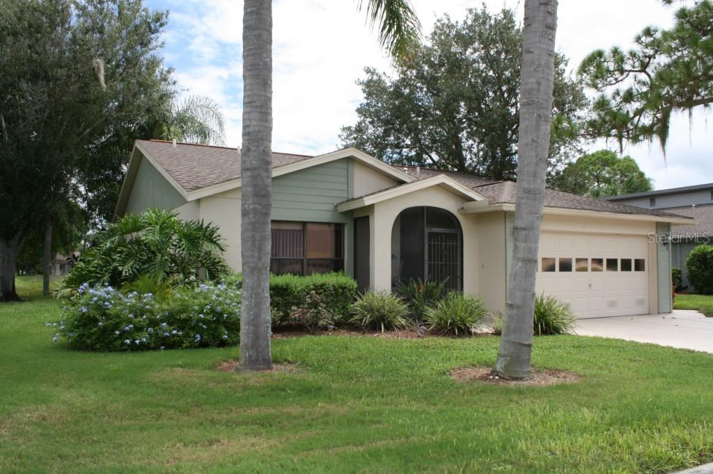 429 Cypress Forest Dr., Englewood, FL 34223