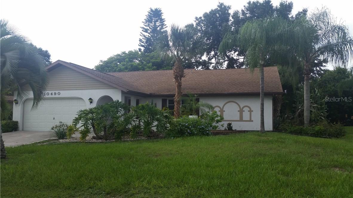 10490 Carnegie Ave., Englewood, FL 34224