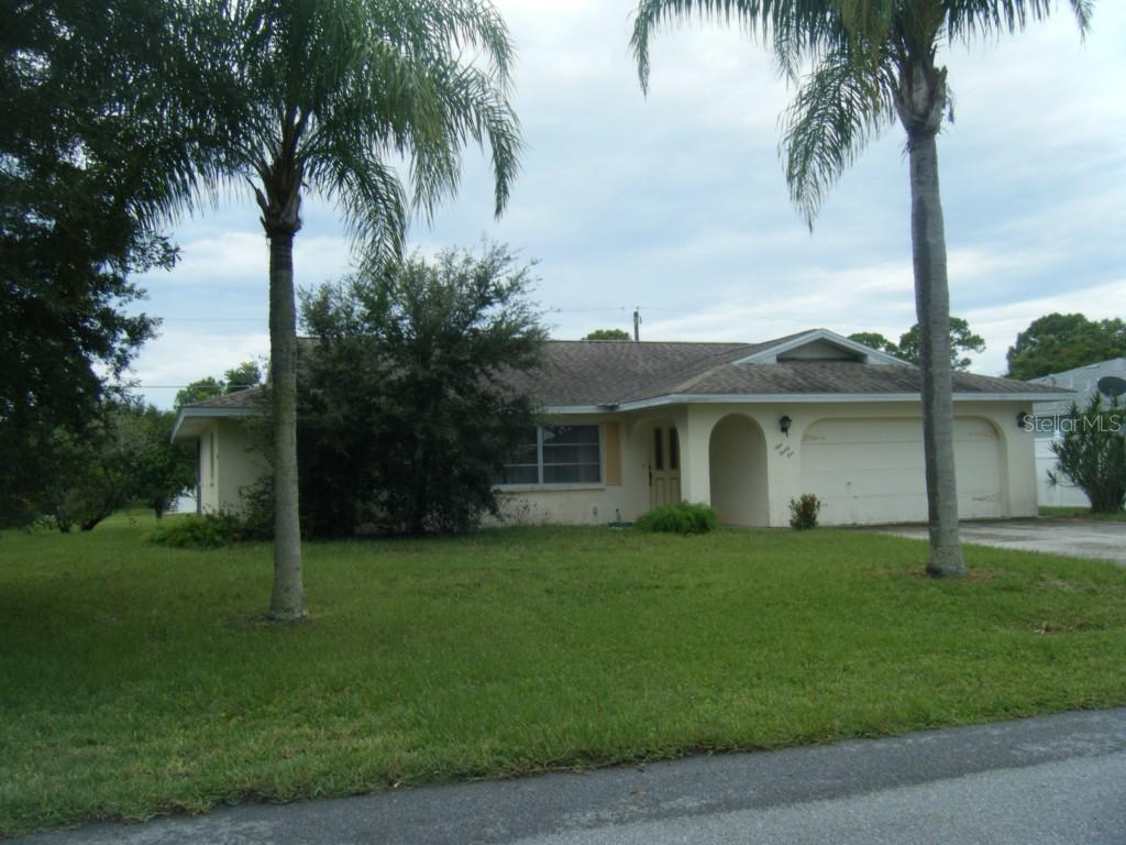 921 Caples St., Englewood, FL 34223