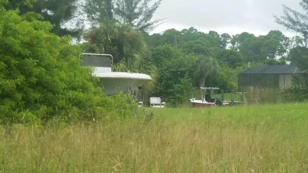 10078 Hallendale Dr., Port Charlotte, FL 33981