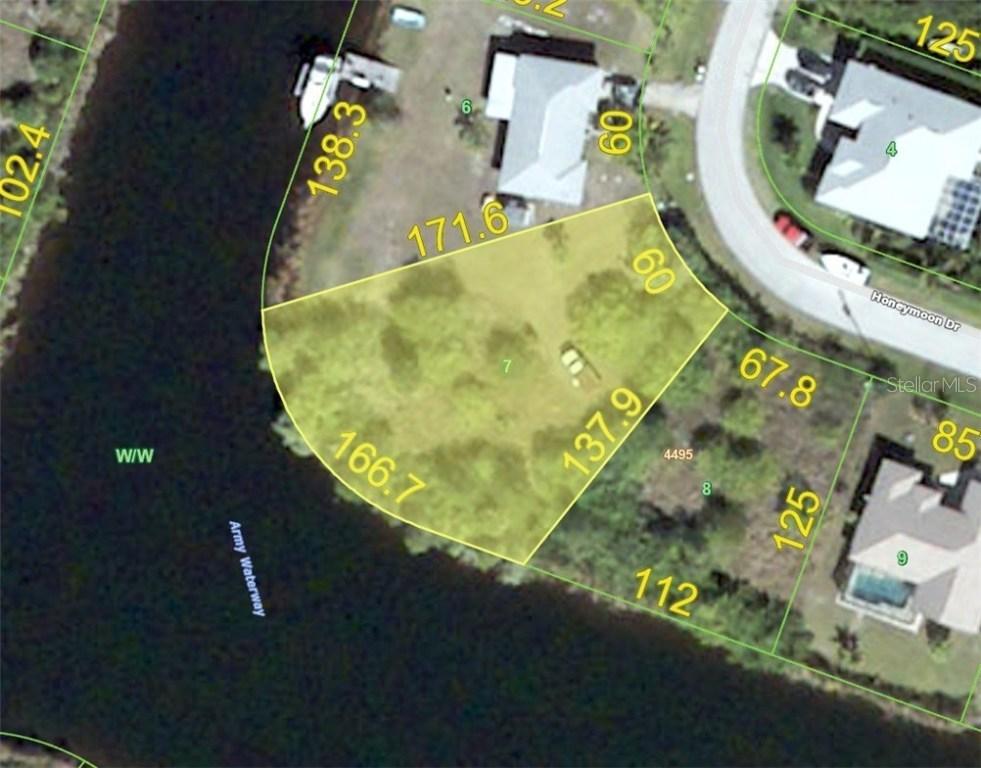 9527 Honeymoon Dr., Port Charlotte, FL 33981