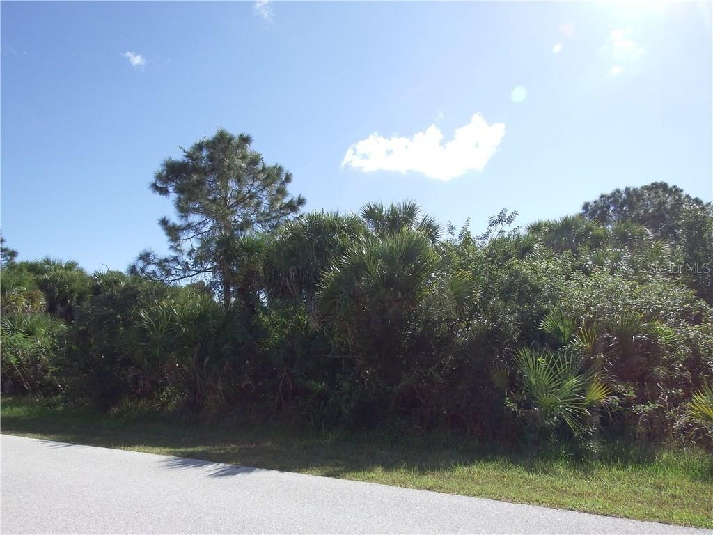 9321 Portillo Ave., Englewood, FL 34224