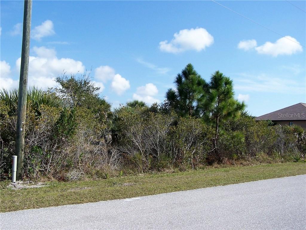 10500 Mcalester Cir., Port Charlotte, FL 33981