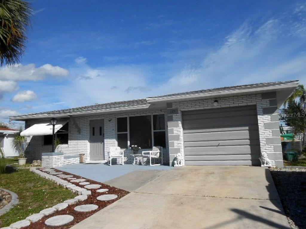 125 Sunnyside St., Port Charlotte, FL 33952