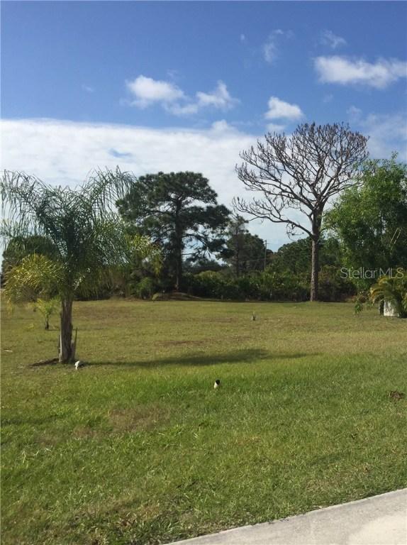 12368 Deepwoods Ave., Port Charlotte, FL 33981