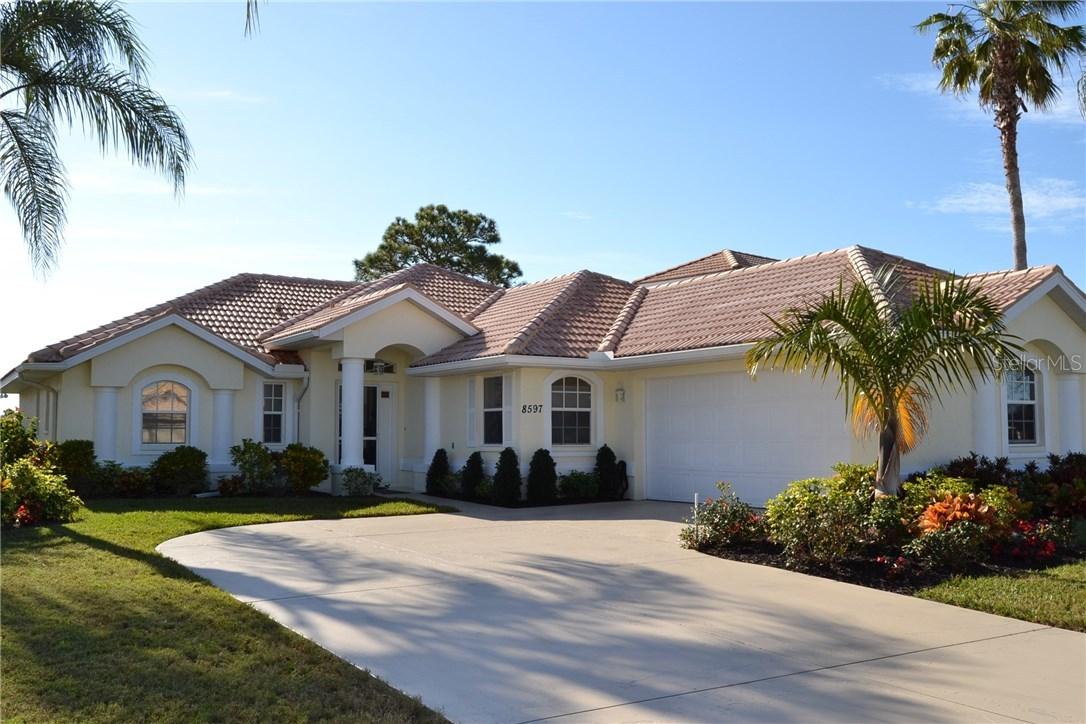 8597 Lakeside Dr., Englewood, FL 34224