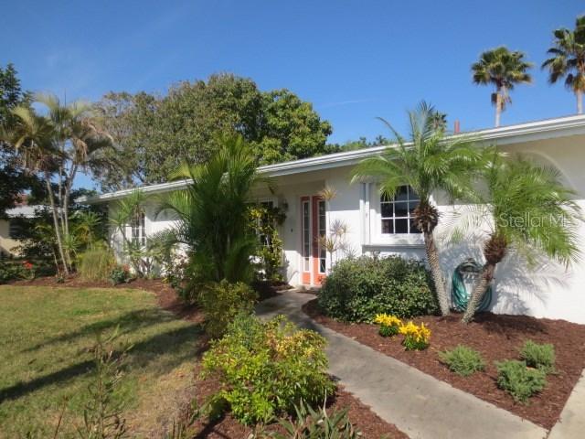 1451 Lemon Bay Dr., Englewood, FL 34223