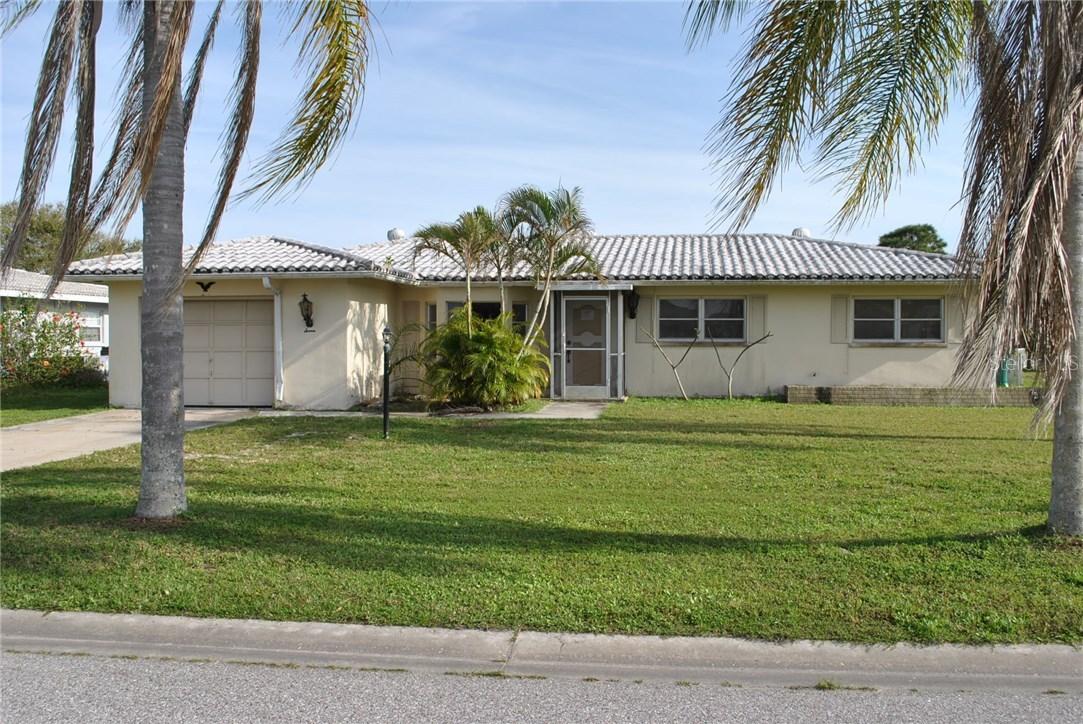 7 Golfview Rd., Rotonda West, FL 33947