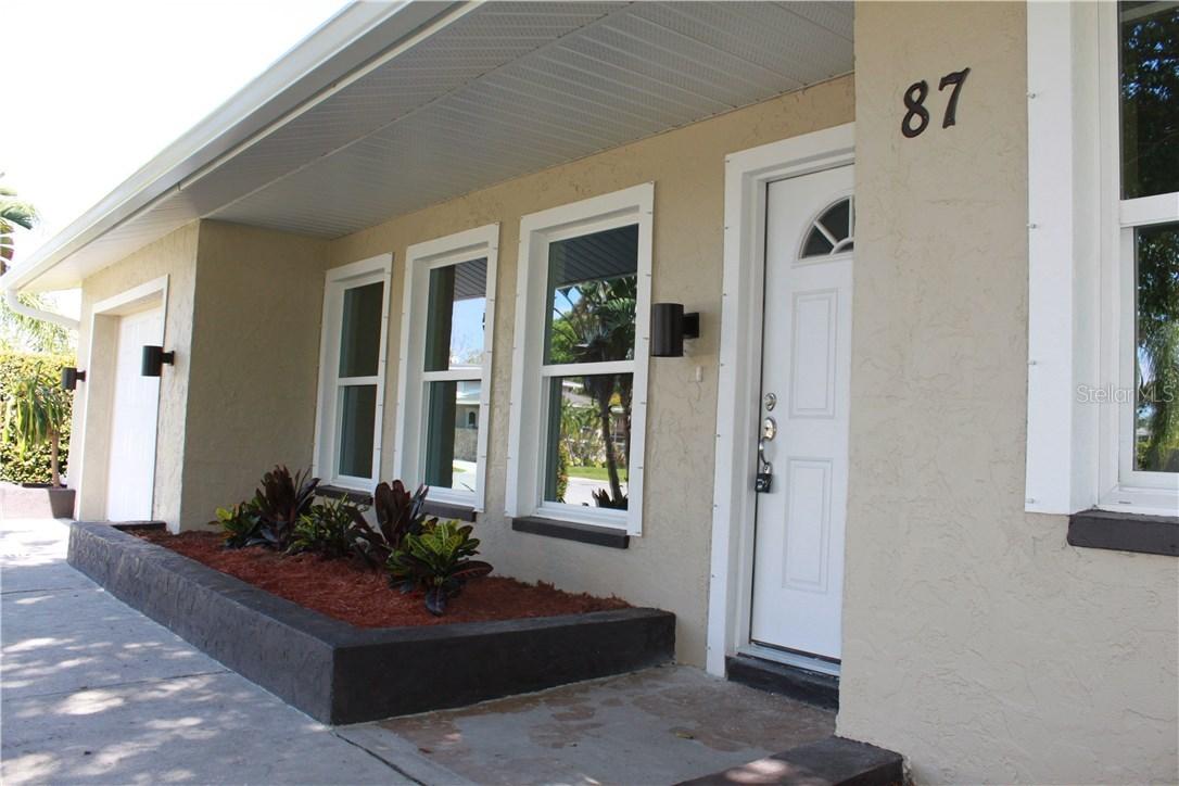 87 Oakland Hills Ct., Rotonda West, FL 33947