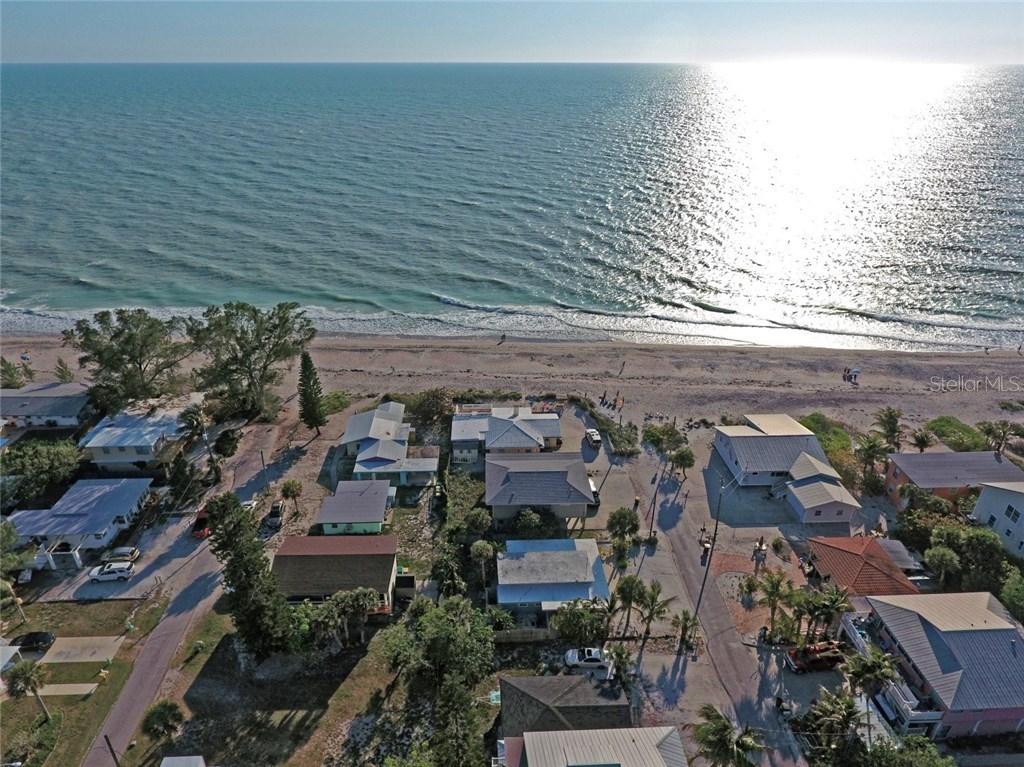 60 Friendship Ln., Englewood, FL 34223