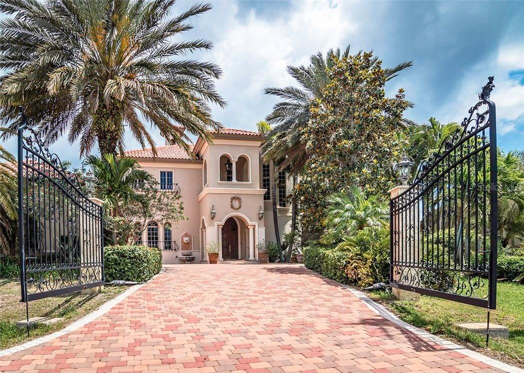 15196 Lyneburg Ave., Port Charlotte, FL 33981