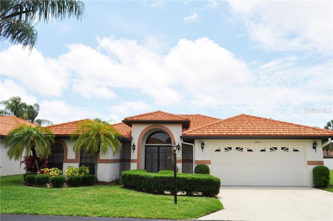 1917 Tradewinds Cir., Venice, FL 34293