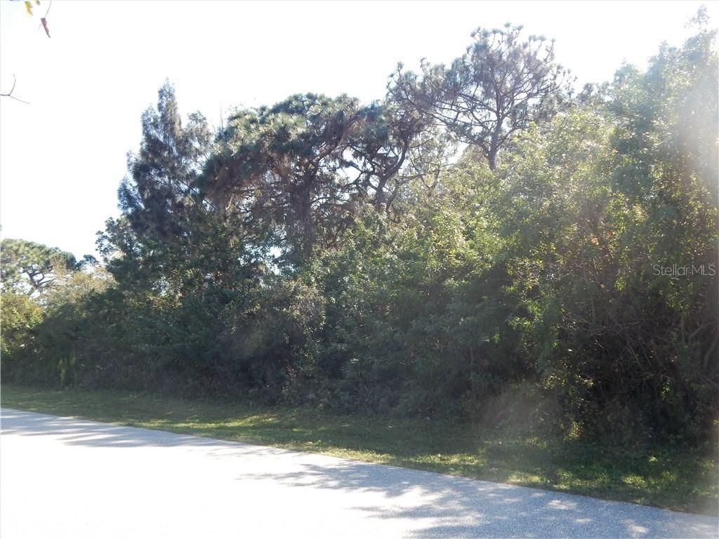 9083 Apple Valley Ave., Englewood, FL 34224