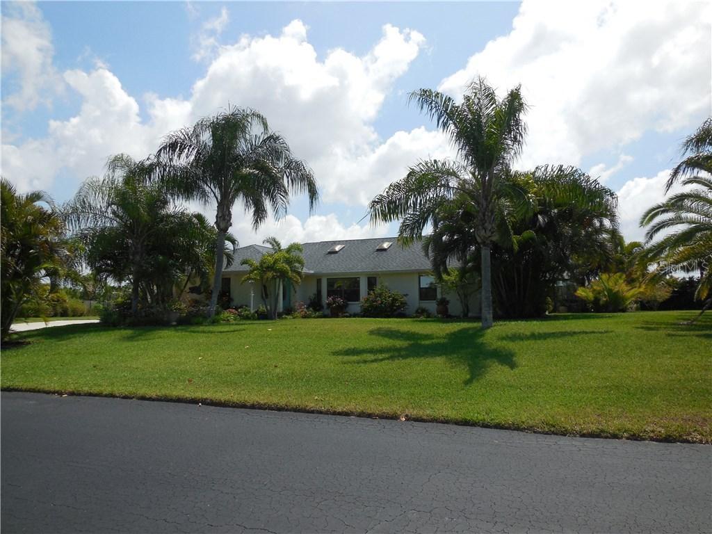 8170 Casa De Meadows Dr., Englewood, FL 34224