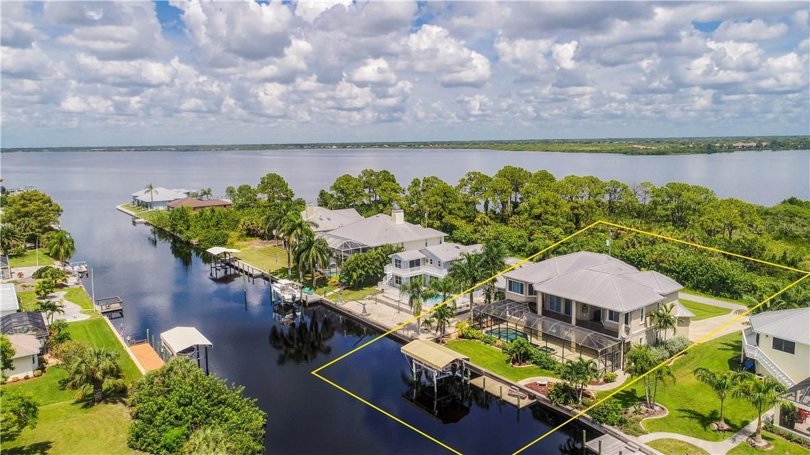 4245 Spire St., Port Charlotte, FL 33981