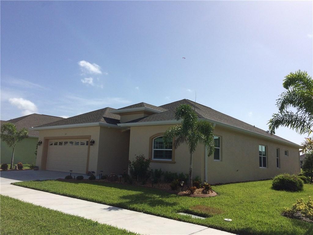 588 Barnacle Ct., Englewood, FL 34223