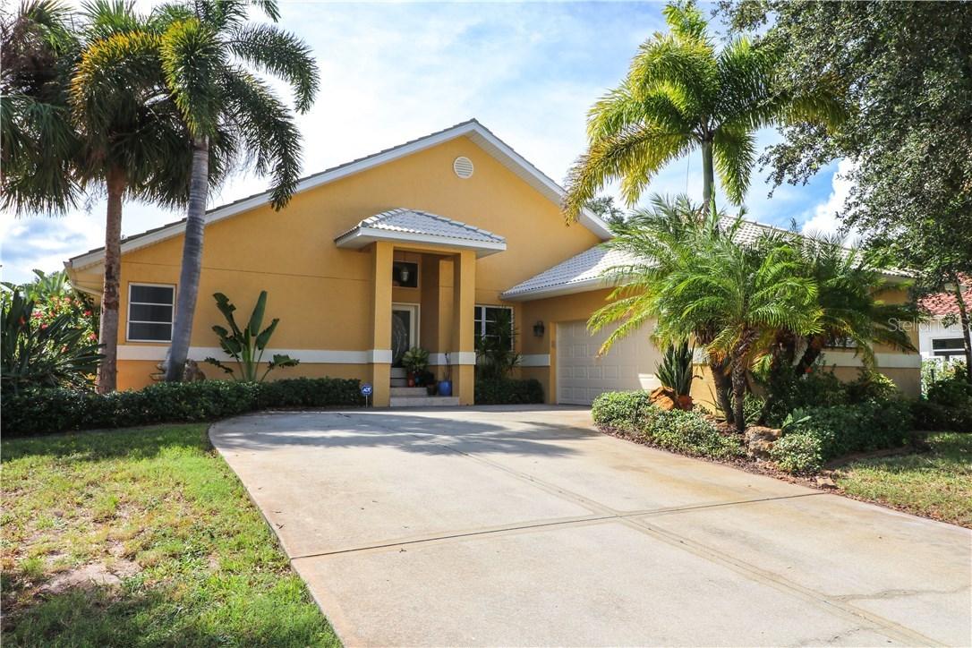 4 Arlington Dr., Placida, FL 33946