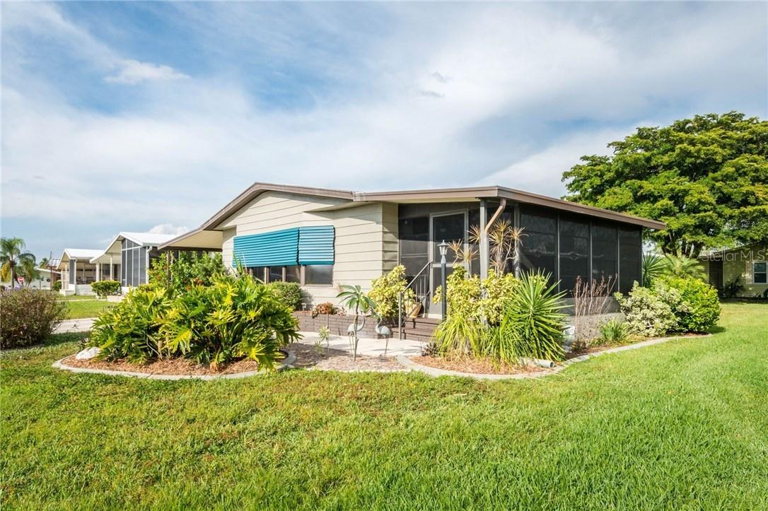 654 Los Altos, North Port, FL 34287