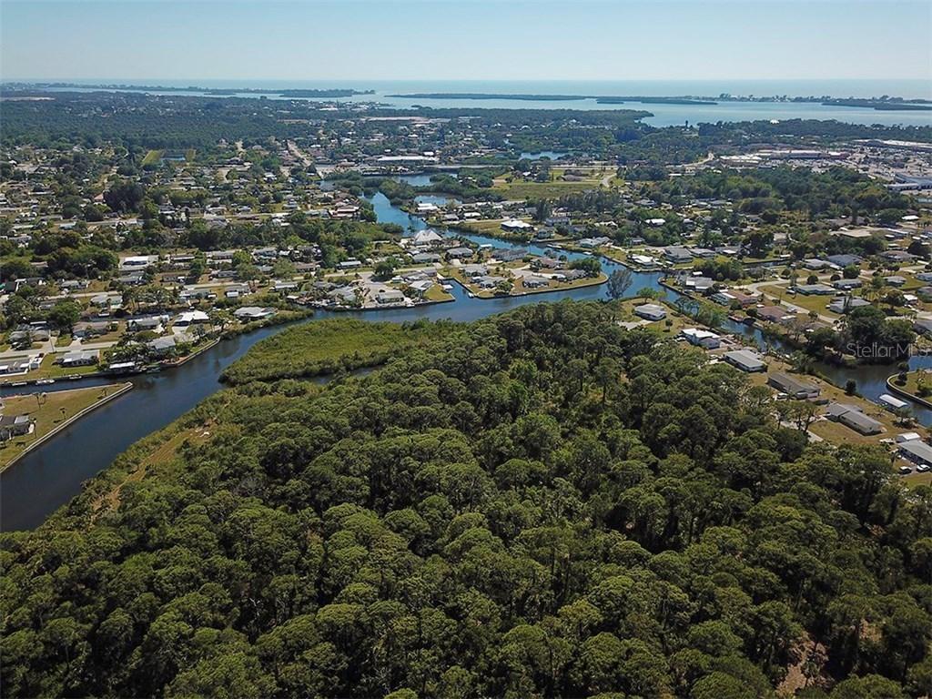 1121 Lampp Dr., Englewood, FL 34223