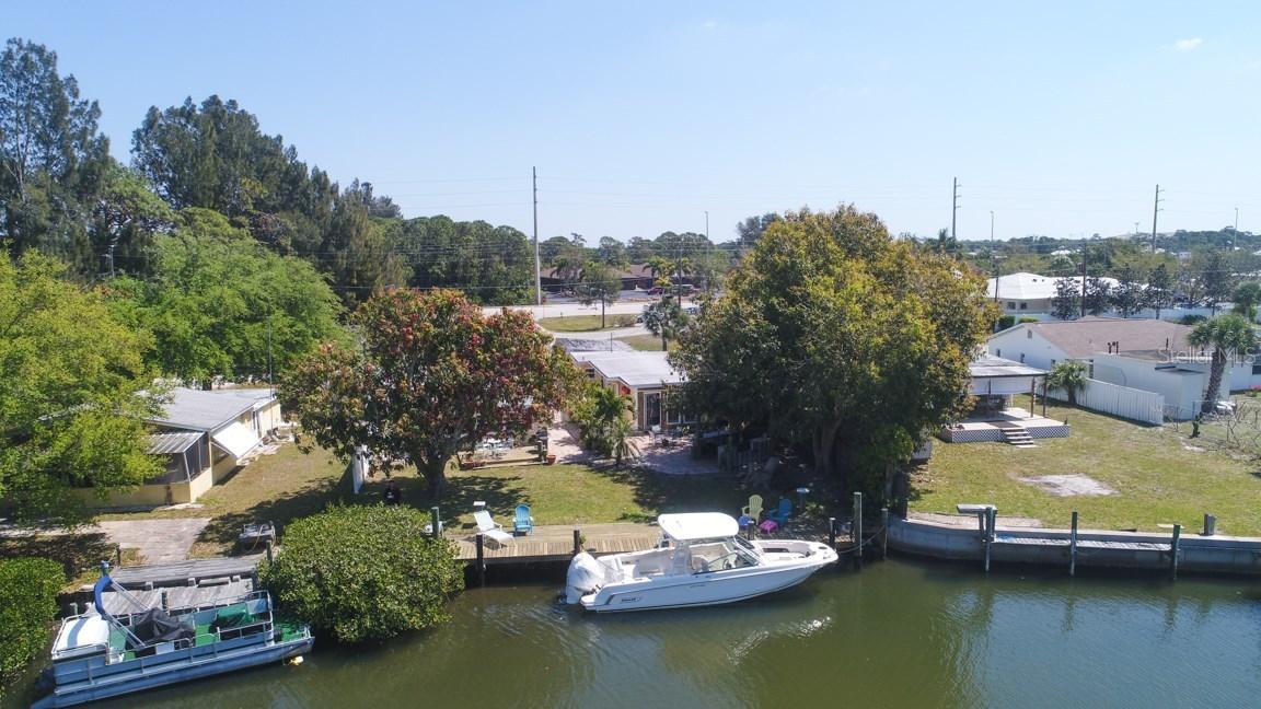 1792 Winstan Ave., Englewood, FL 34223