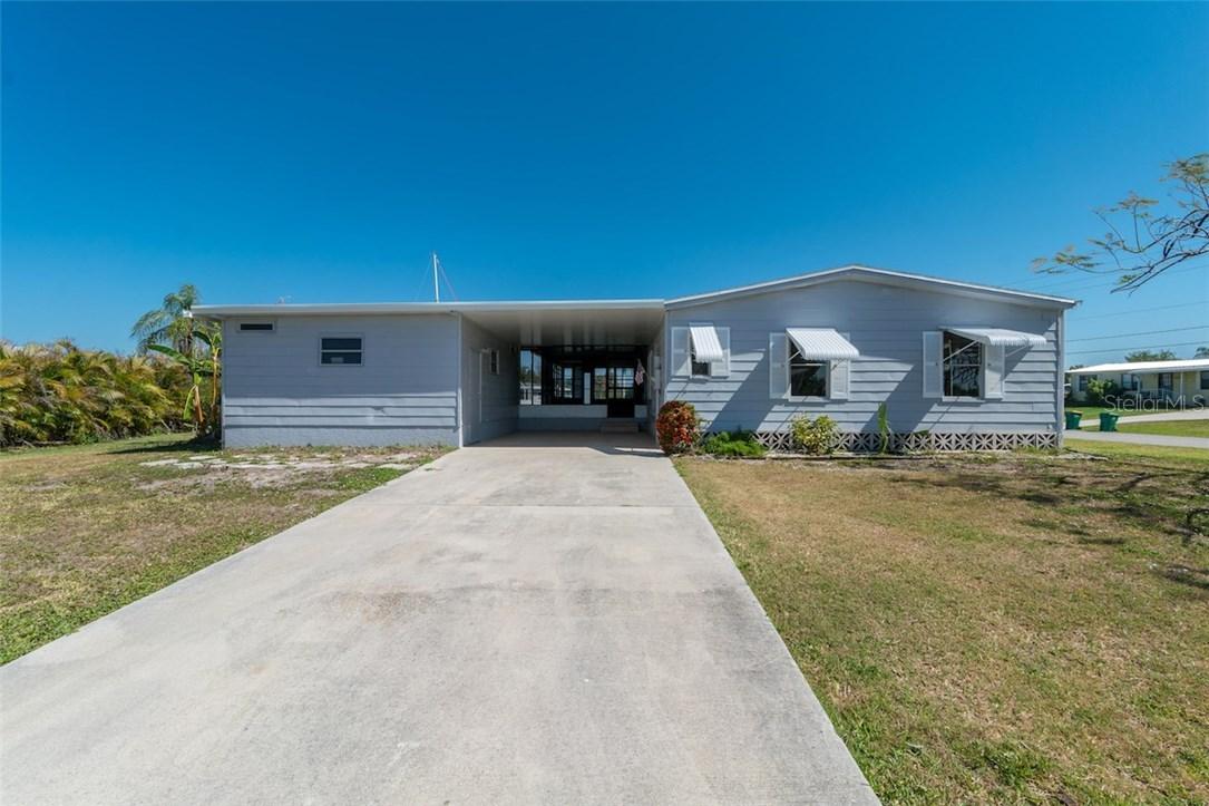 700 Hollyhill Ct., Punta Gorda, FL 33950