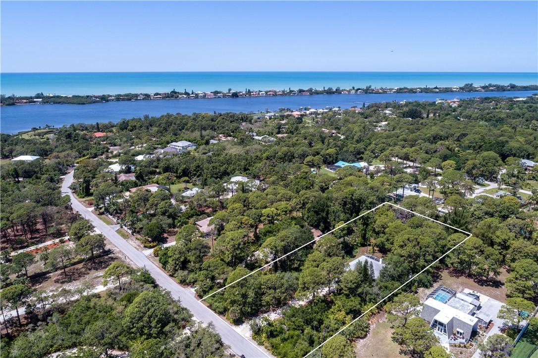 1635 Bayshore Dr., Englewood, FL 34223