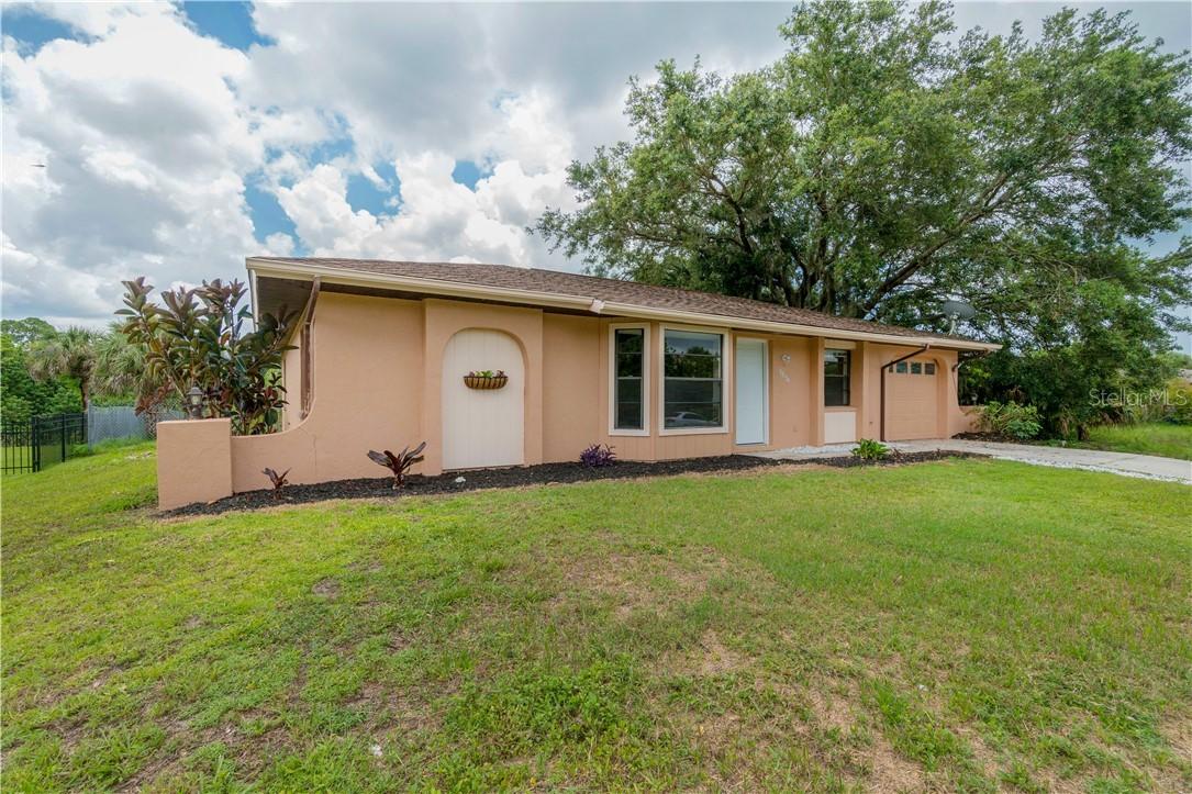 5654 Maccaughey Dr., North Port, FL 34287