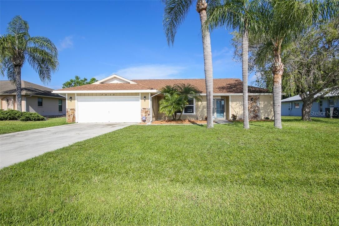7015 Spinnaker Blvd, Englewood, FL 34224