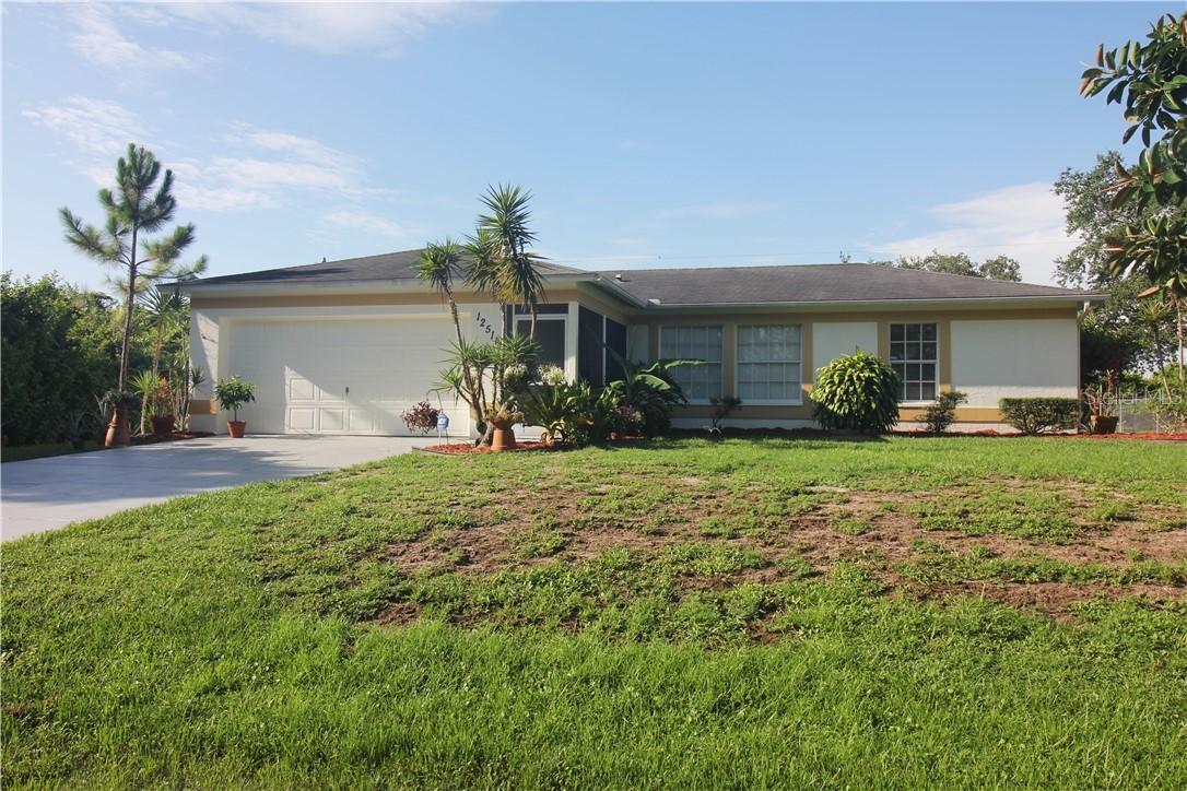 12511 Perrine Ave., Port Charlotte, FL 33981
