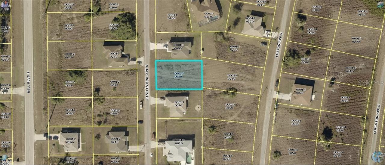 719 Castlestone Ave., Lehigh Acres, FL 33974