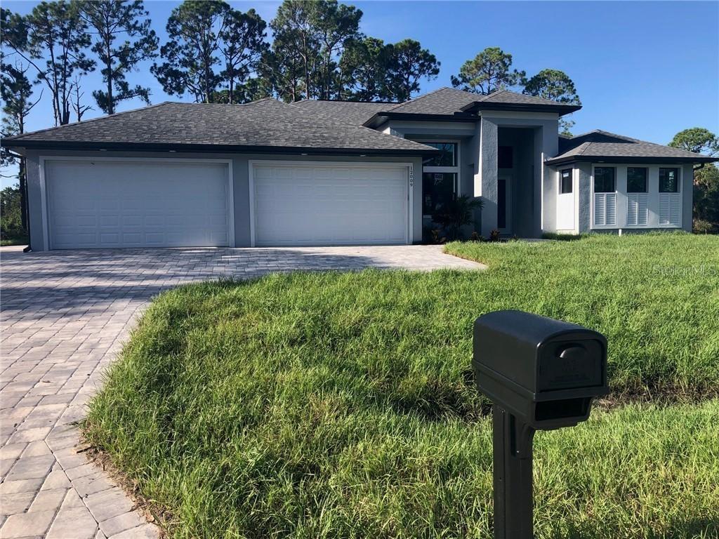 12009 Van Lenten Blvd., Port Charlotte, FL 33981