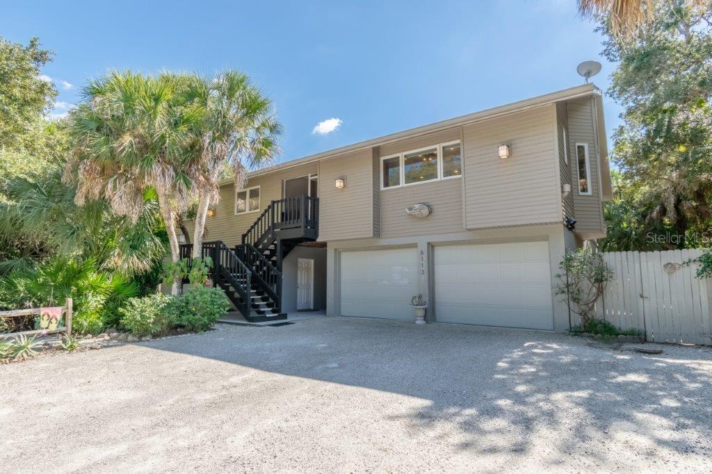 6113 Gnarled Oak Ln., Englewood, FL 34223