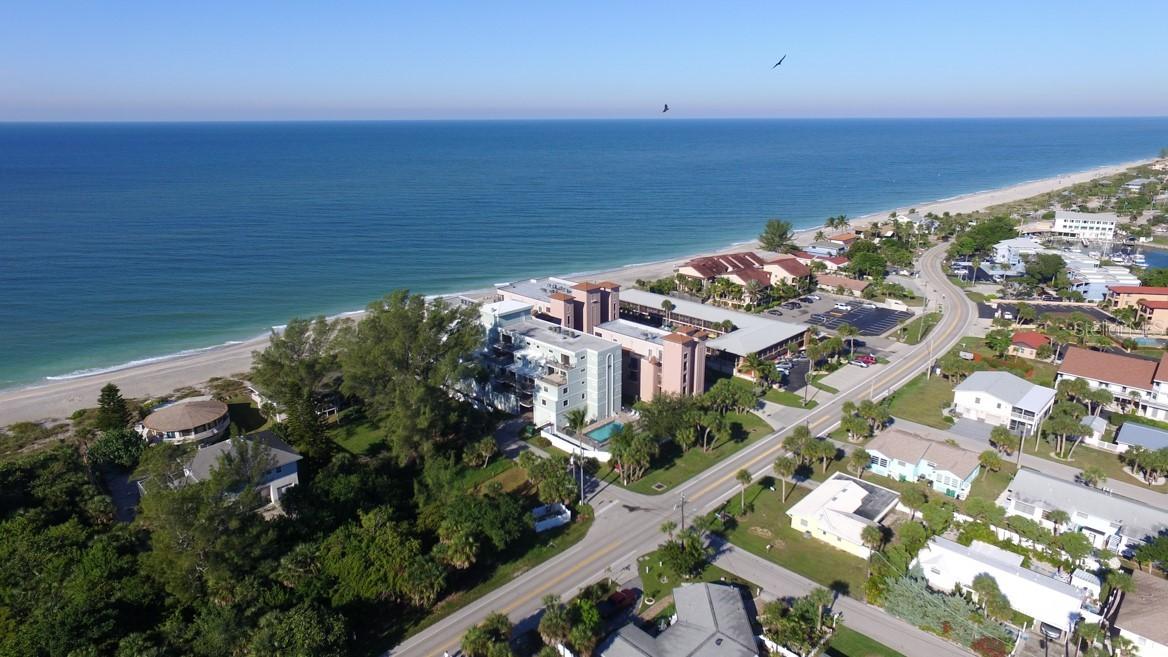 50 Meredith Dr. #8, Englewood, FL 34223