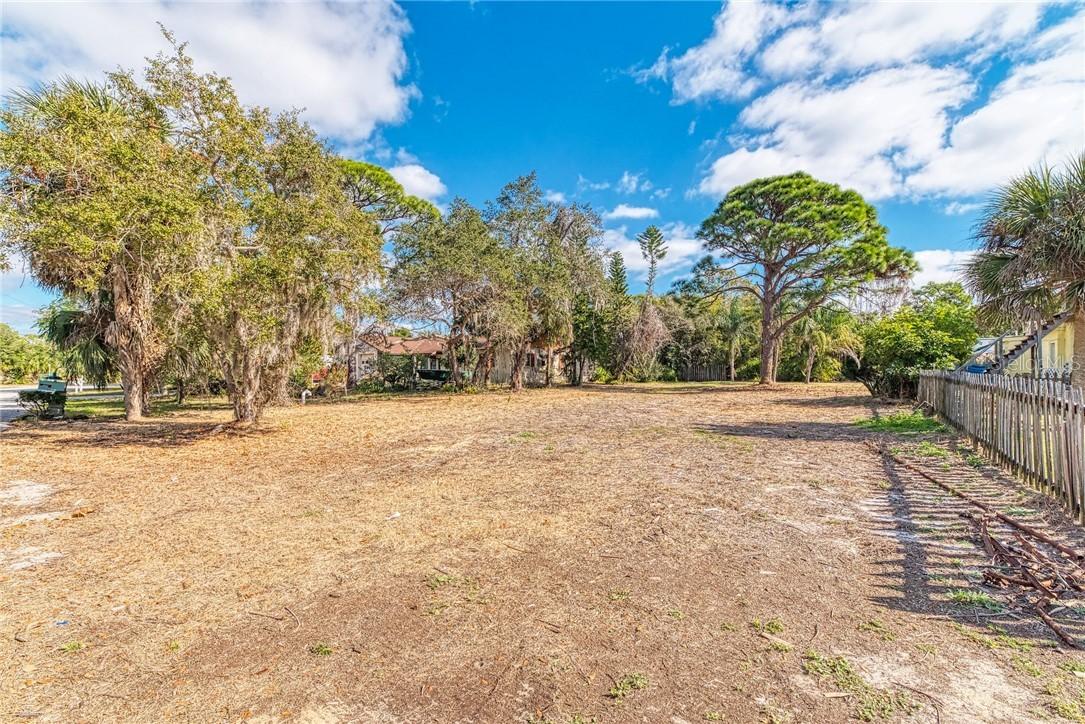 1623 New Point Comfort Rd., Englewood, FL 34223