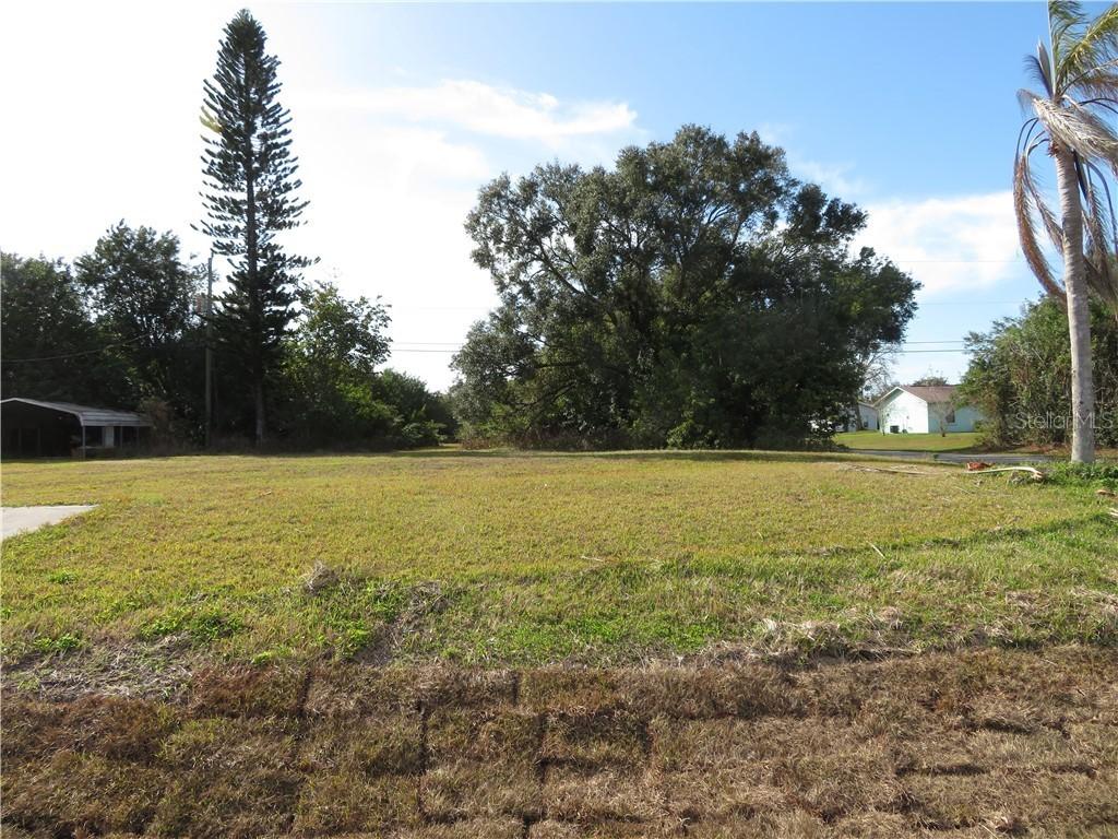 11127 Pendleton Ave. #B, Englewood, FL 34224